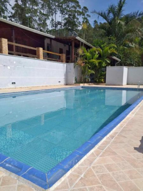 Casa para Temporada - Campo de futebol - Churrasqueira - WiFi